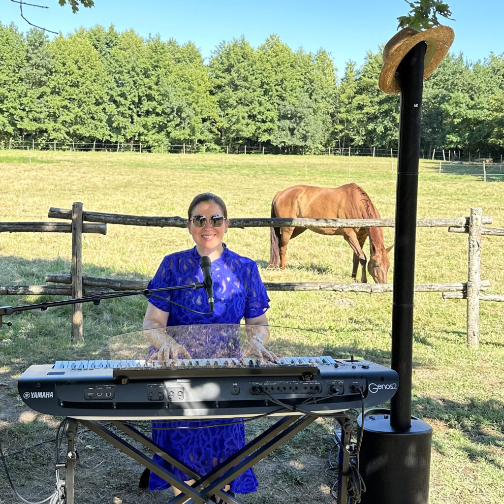 concert au piano lors d'une cérémonie laïque de mariage 
